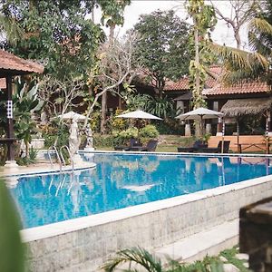 Ubud Hotel & Cottages